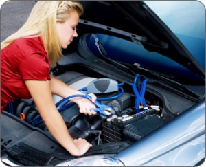 GIRL HOOKING UP SMART CABLES